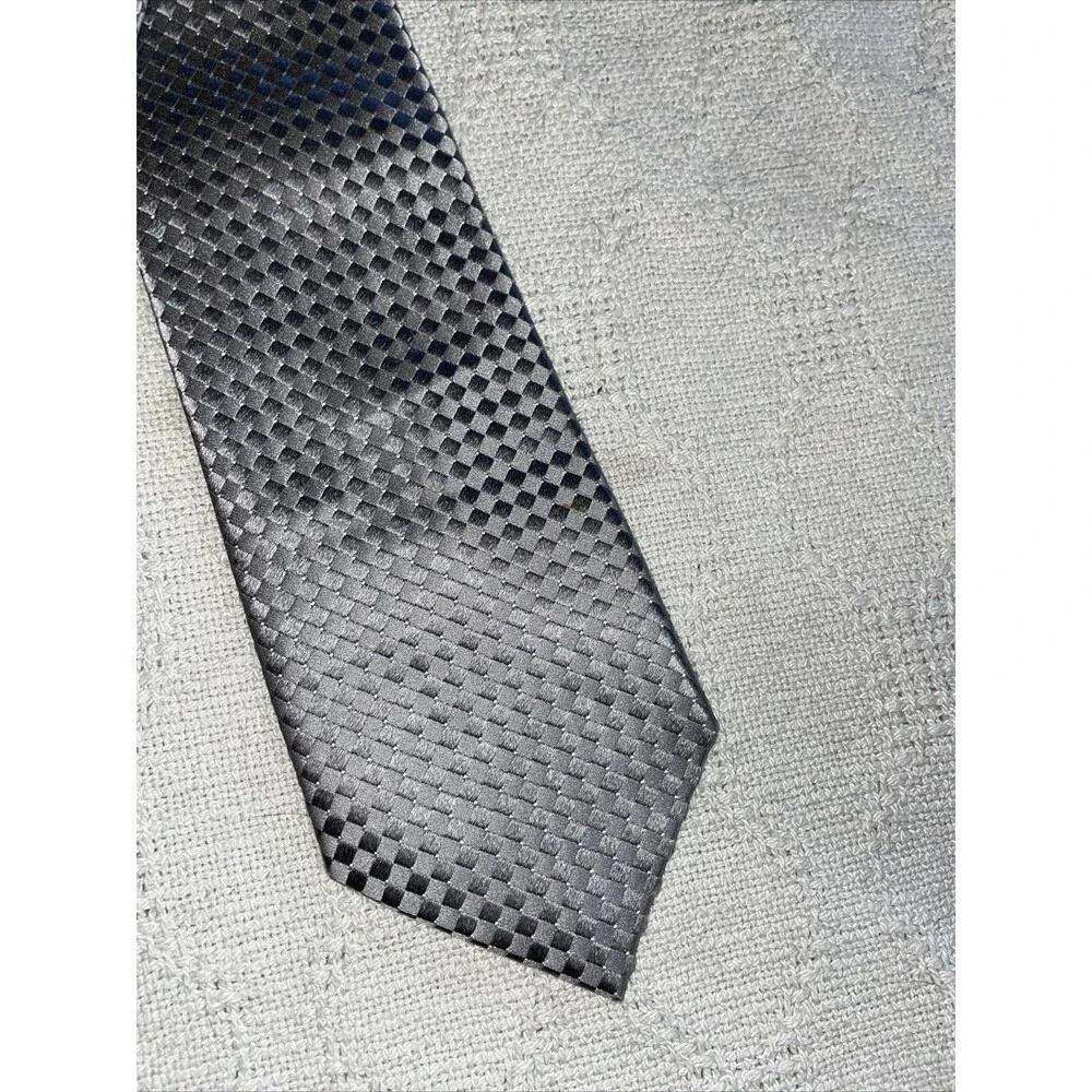 Donald Trump Men’s Dress Tie Size 59” 3.5” Gray Argyle Silk Business Formal City